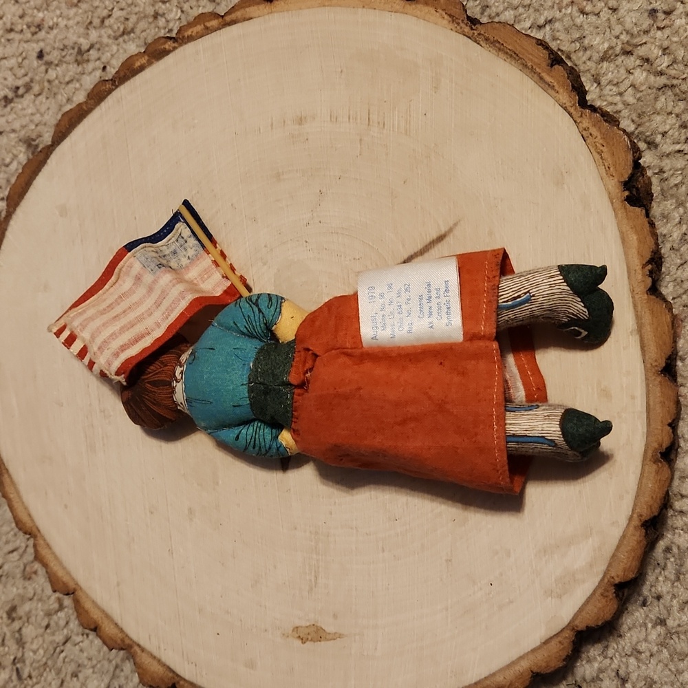 Vintage 1979 Hallmark Set 4 Doll Toys Davy Crockett Mark Twain & More - Picture 4 of 15